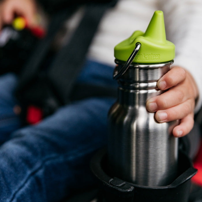 classic-kid-sippy-cap-k0 K12CNSIPPY-BS-sippy_bottle_carseat_lifestyle_6a57ff1f-474b-4c60-9003-2a6f3a064213.jpg